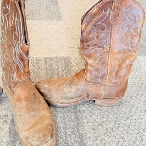 Men’s cowboy boots